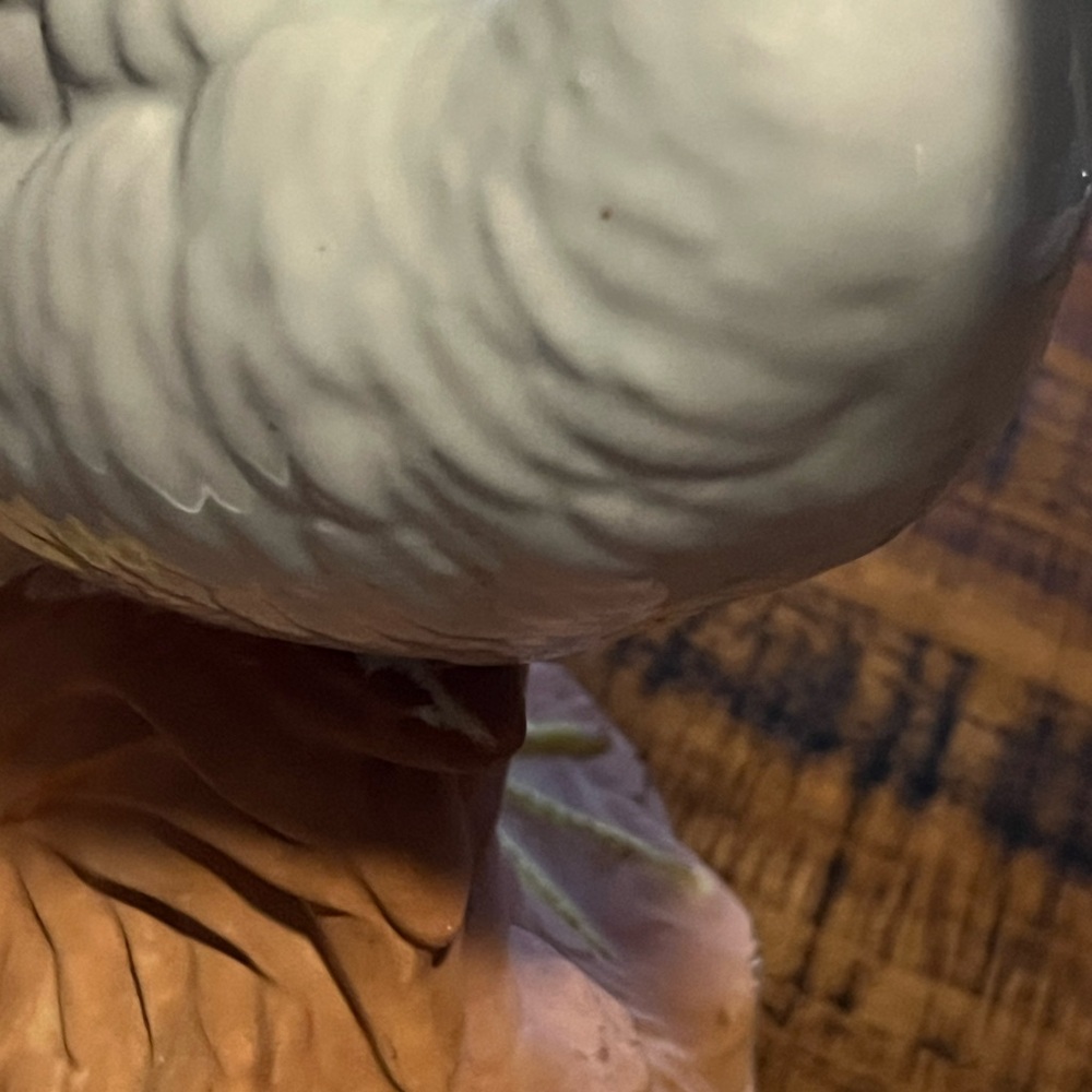 White Ceramic Bird Figurine - Picture 14 of 16